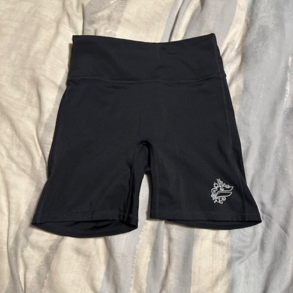 Fabletics biker shorts size small